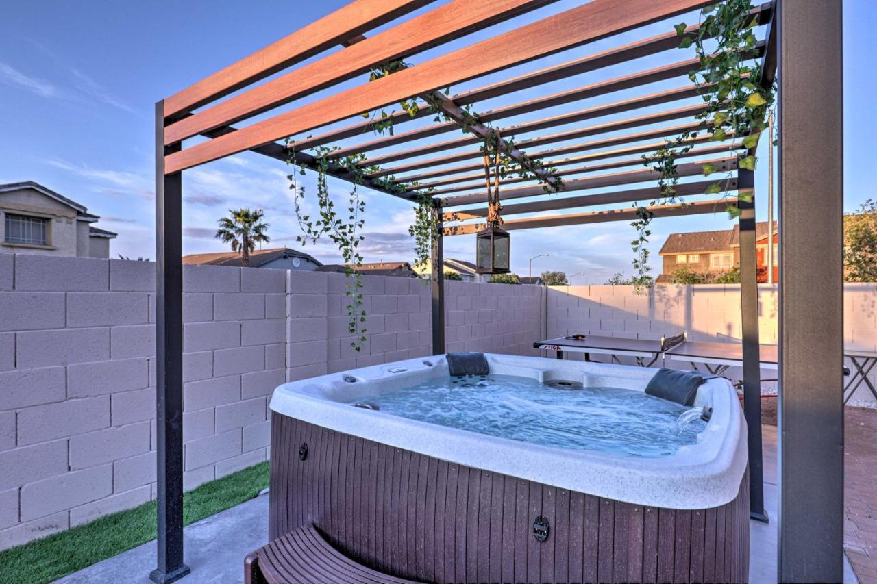 Luxurious Vegas Digs Hot Tub, Bbq, Cabana And More! Las Vegas Exterior photo