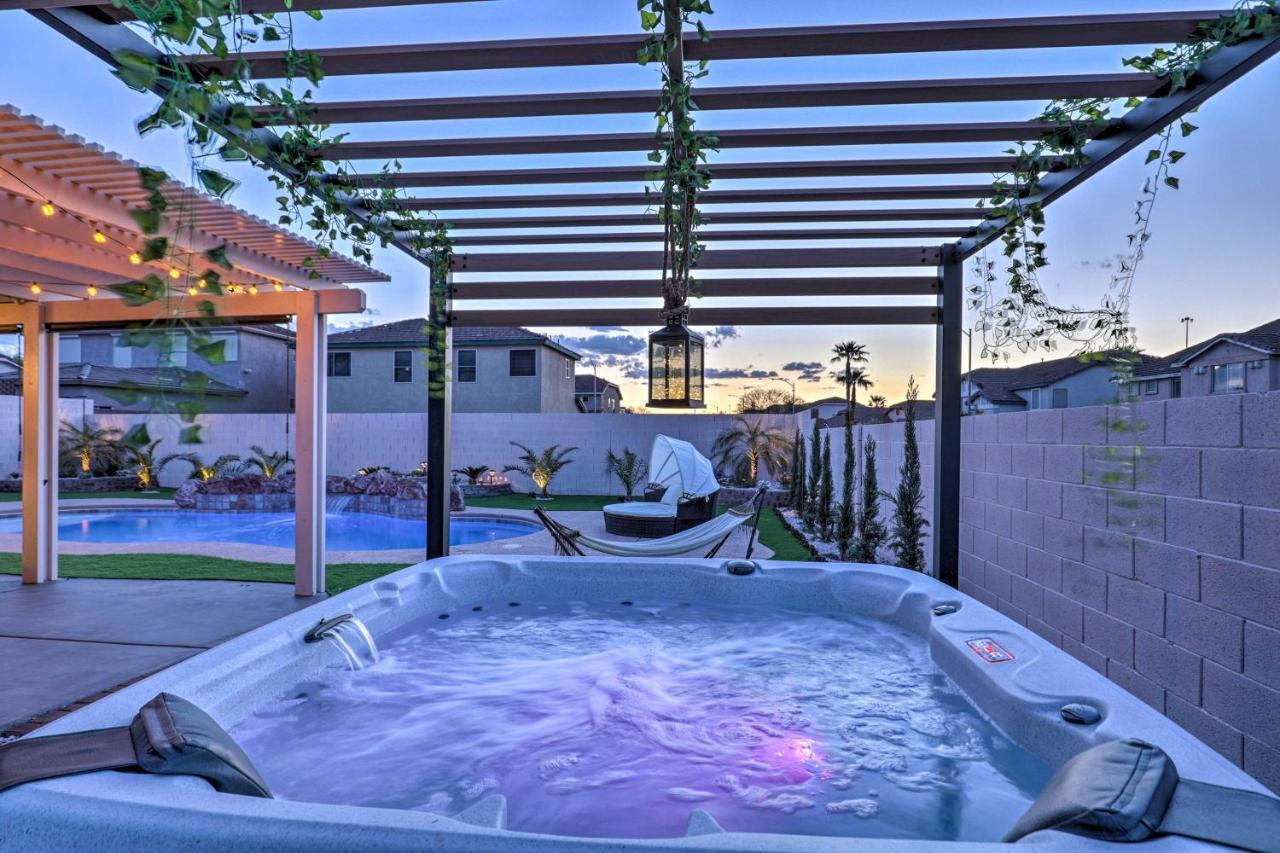 Luxurious Vegas Digs Hot Tub, Bbq, Cabana And More! Las Vegas Exterior photo